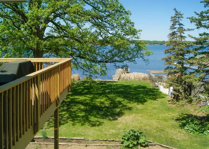 Waterfront Eagle Lake Home W/ Yard & Deck